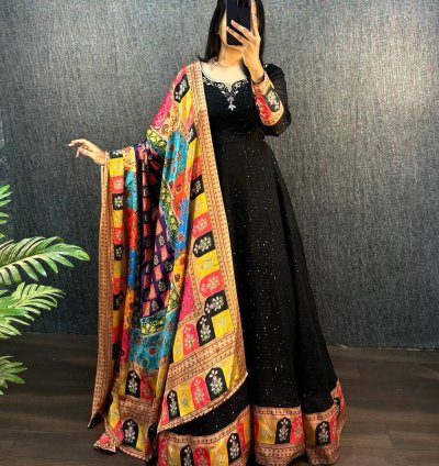 ORIGINAL VISCOS GEORGETTE WITH CROCHET EMBROIDERY with BEAUTIFUL HANDWORK KURTA SET